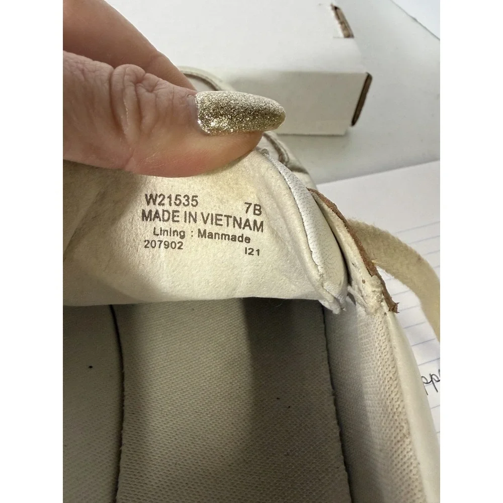 Cole‎ Haan Grand Crosscourt Women's Size 7B White Lace-Up Tennis Low Top Sneaker
